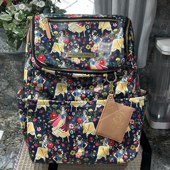 Petunia Pickle Bottom Handbags - NWT Petunia Pickle Bottom Backpack Disney Snow White's Enchanted Forest